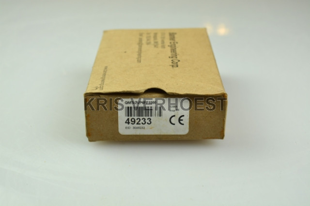 Banner QMT42VP6FF1000 (USED)