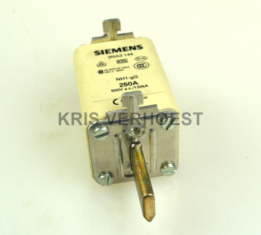 Siemens 3NA3144 (USED)
