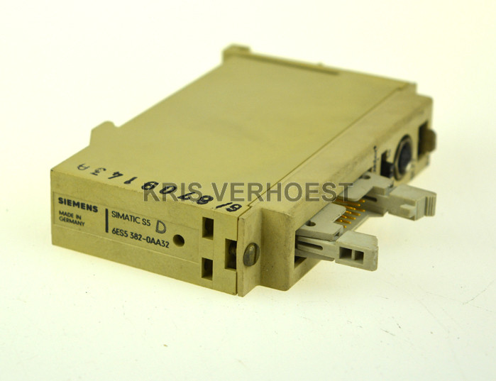 Siemens 6ES5382-0AA32 (NEW)