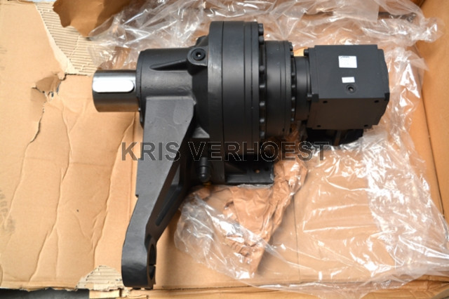 VOGEL 476954 001 (NEW)