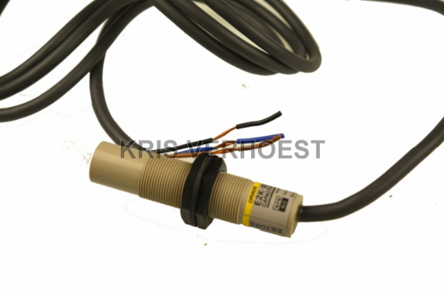 Omron E2K-X8ME1 (USED)