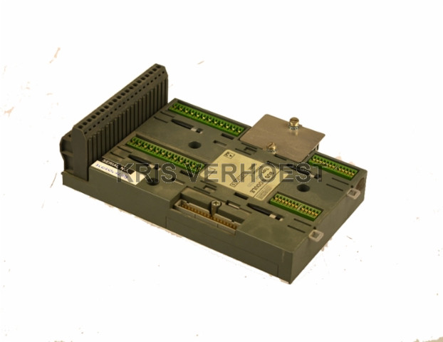 SAIA PCD4.C220 (NEW)