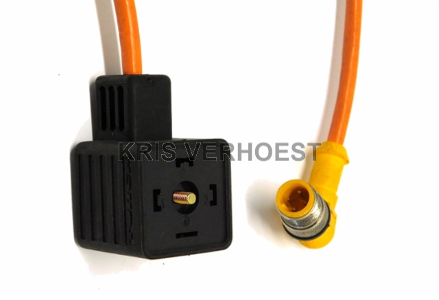 Turck VKA2-013-0,8XOR-WS4.3T (NEW)