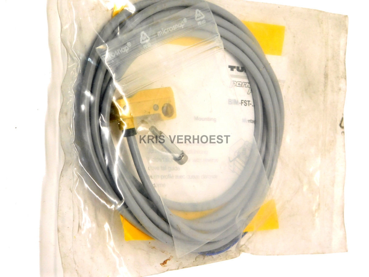 Turck 4685000 (USED)