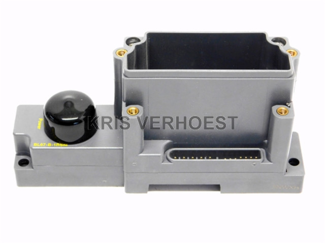 Turck 6827190 (USED)