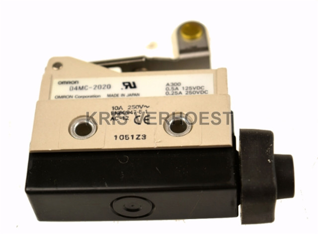 Omron D4MC-2020 (NEW)