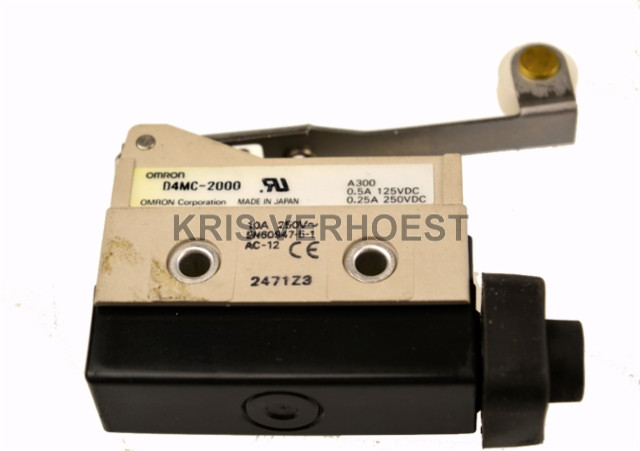 Omron D4MC-2000 (USED)