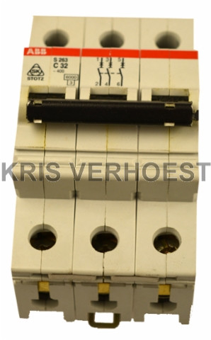 ABB S263-C32 (NEW)