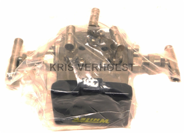 Whitey SS-M5NBF8-FL (USED)