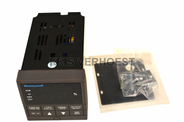 Honeywell DC330E-KE-5D3-11-000P00-00-0 (USED)