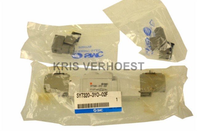 SMC SY7320-3YO-02F (NEW)
