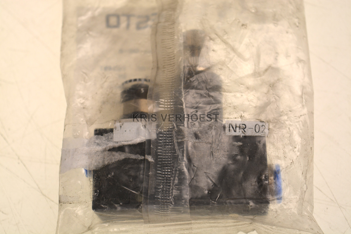 Festo Pneumatic 153497 (NEW)