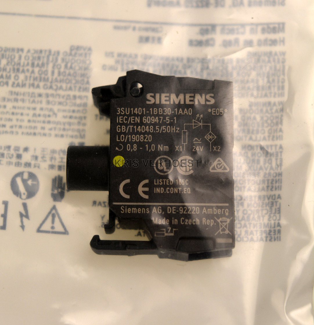 Siemens 3SU1401-1BB30-1AA0 (NEW)