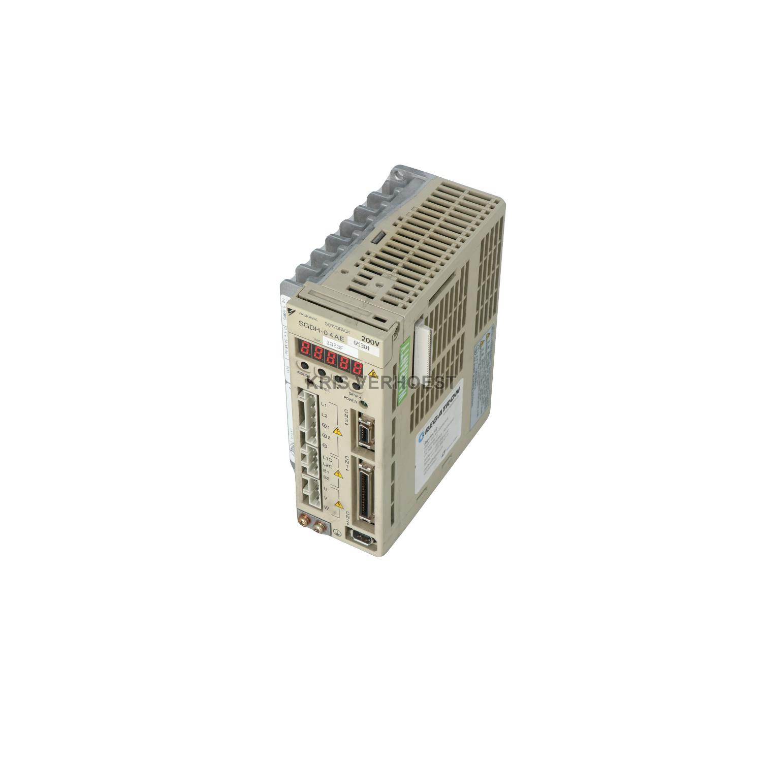Yaskawa SGDH-04AE (NEW)