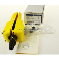 Telemecanique XACA211 (USED)