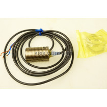 Omron E2A-M30KS15-WP-B1 (NEW)