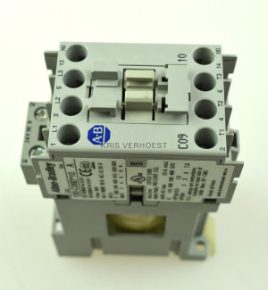 Allen-Bradley 100-C09DJ10 (NEW)