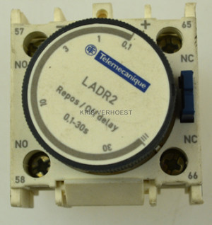 Telemecanique LA3-DR2 (USED)