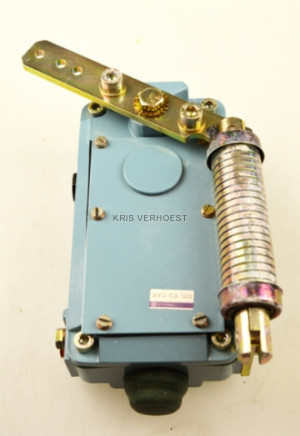 Telemecanique XY2-CA120 (USED)