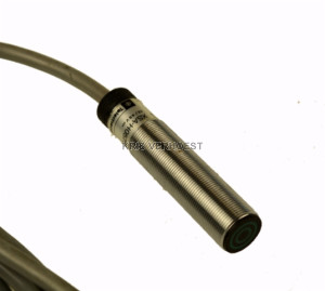 Telemecanique XSA-H05712 (USED)
