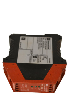 Telemecanique XPSAF5130 (USED)
