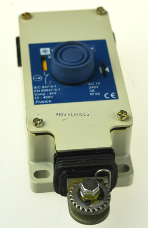 Telemecanique XY2-CH13250 (USED)